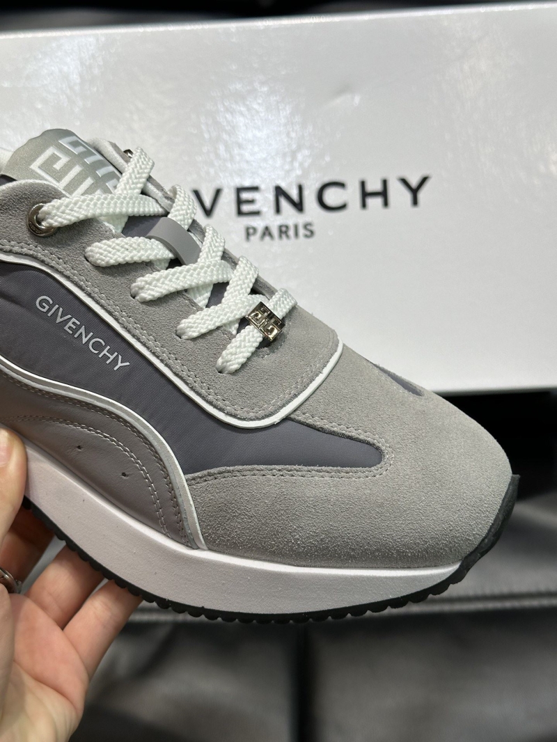 Givenchy Sneakers